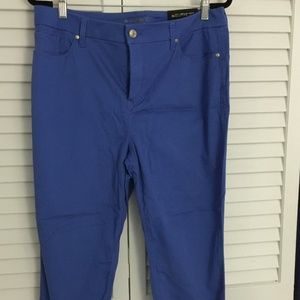 Chico's - The So Uplifting Crop